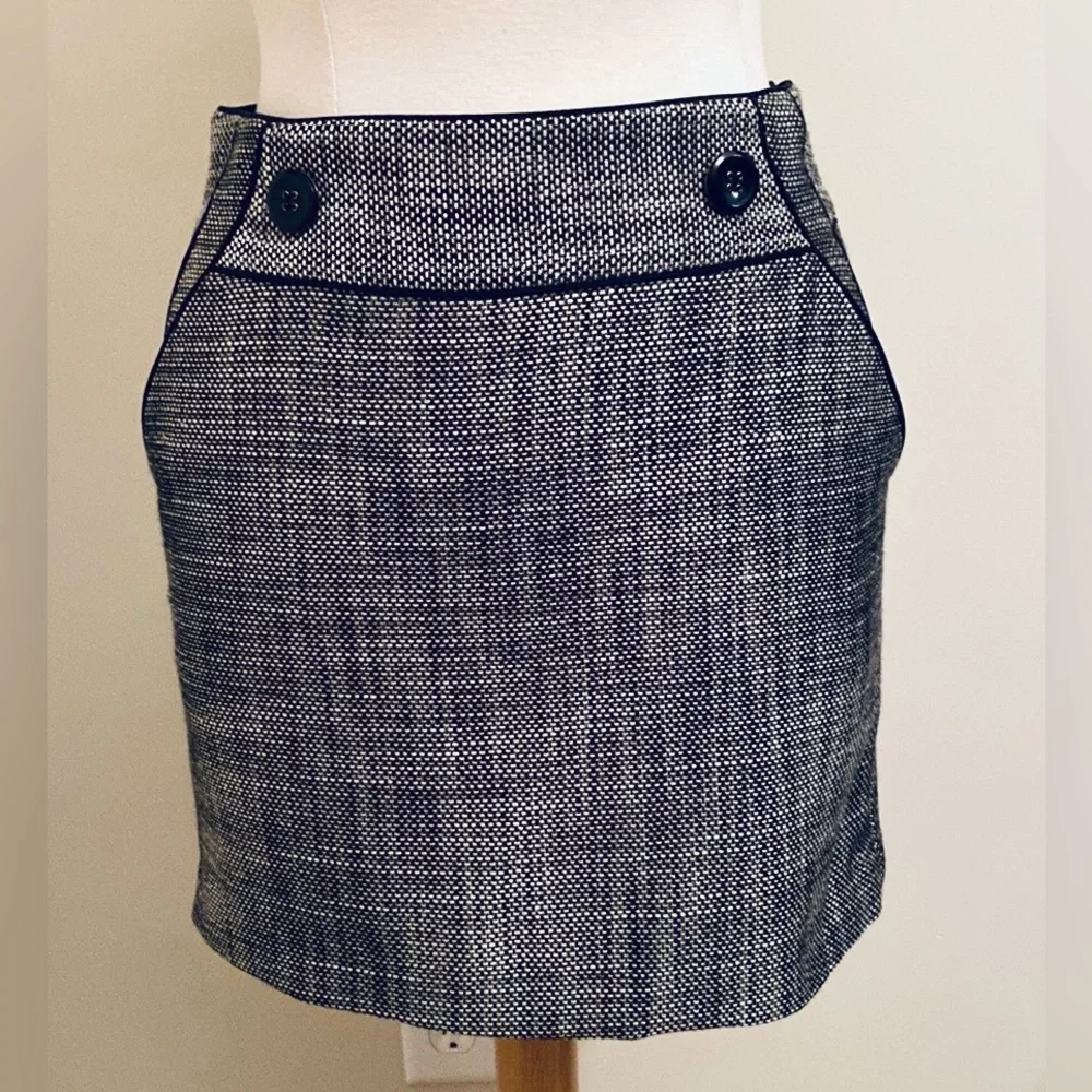 The Limited Black White Metallic Tweed Black Piping Lined Pencil Mini Skirt SZ 2
